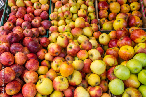 Fototapeta Naklejka Na Ścianę i Meble -  Fresh apples
