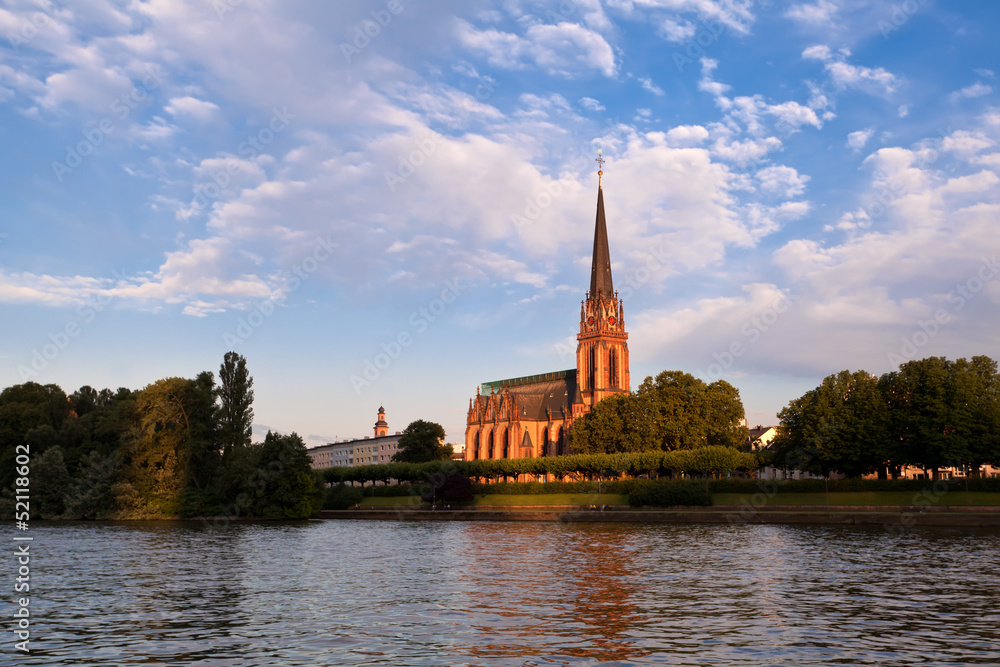 Fototapeta premium Frankfurt am Main before sunset