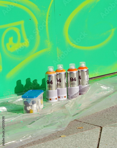 bombes a graffiti