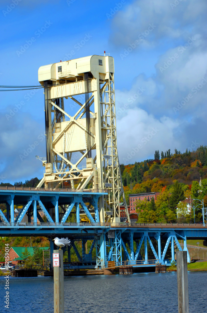 Obraz premium Drawbridge Connecting Houghton and Hancock