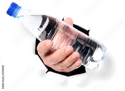 Obraz na płótnie Man is holding bottle through a hole w salonie
