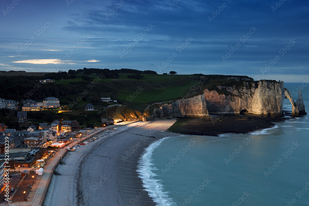 Etretat bei Nacht