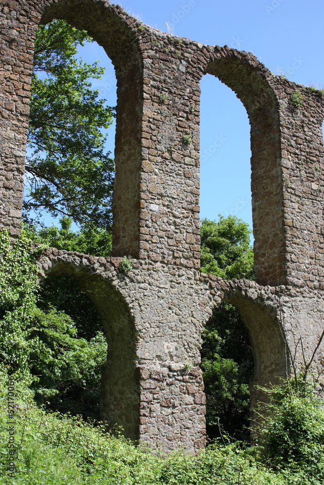 Acquedotto romano a Monterano