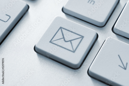Internet email communication button