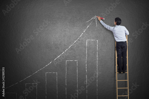 Canvastavla business man standing on ladder drawing growth chart on wall