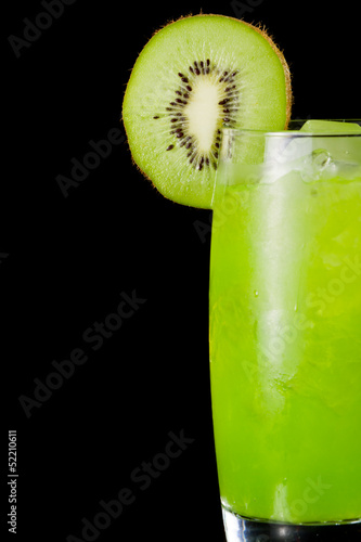 kiwi jucie cocktail photo