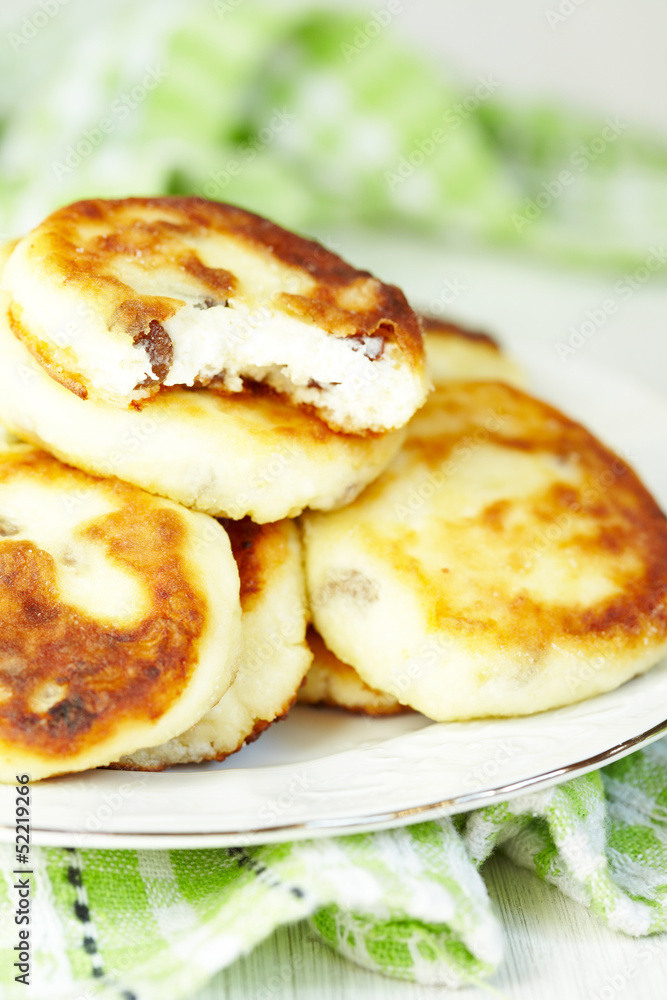 Cottage cheese pancakes with raisin