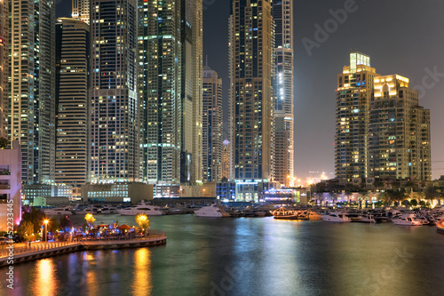 Fototapeta Naklejka Na Ścianę i Meble -  View of the region of Dubai - Dubai Marina