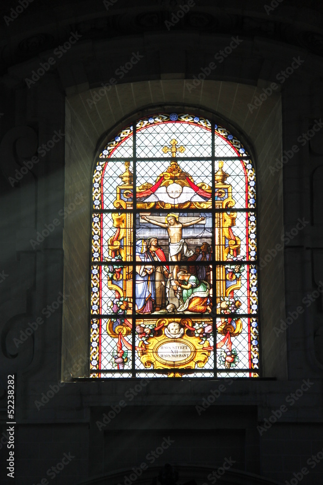 Vitrail de l'église Saint Jean Baptiste au Béguinage à Bruxelles, Belgique
