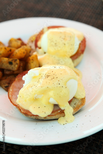 Eggs Benedict