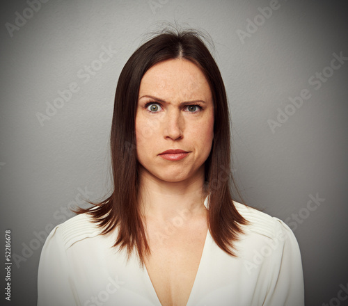 Fotografía portrait of young emotional woman