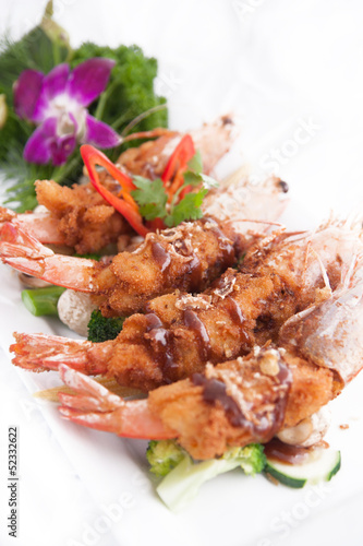 Deep fried prawn with Tamarind sauce