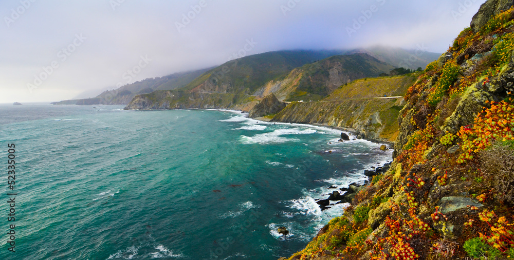 Naklejka premium Scenic Vista on California State Route 1