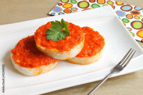 Merluza en salsa de tomate a la vizcaína photo