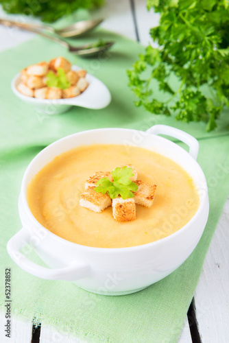 Cream soup from potatoes and marrows