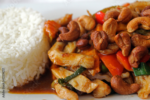 Plato de comida Thai