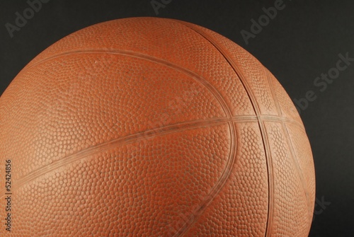 Balón de baloncesto, detalle © imstock
