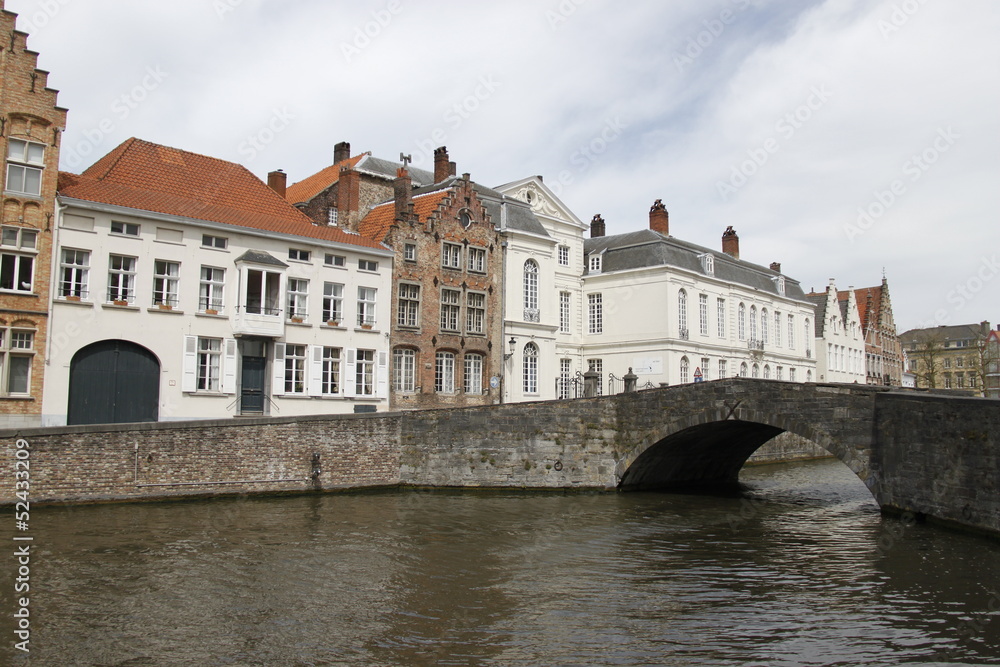 Pont sur un canal à Bruges, Belgique
