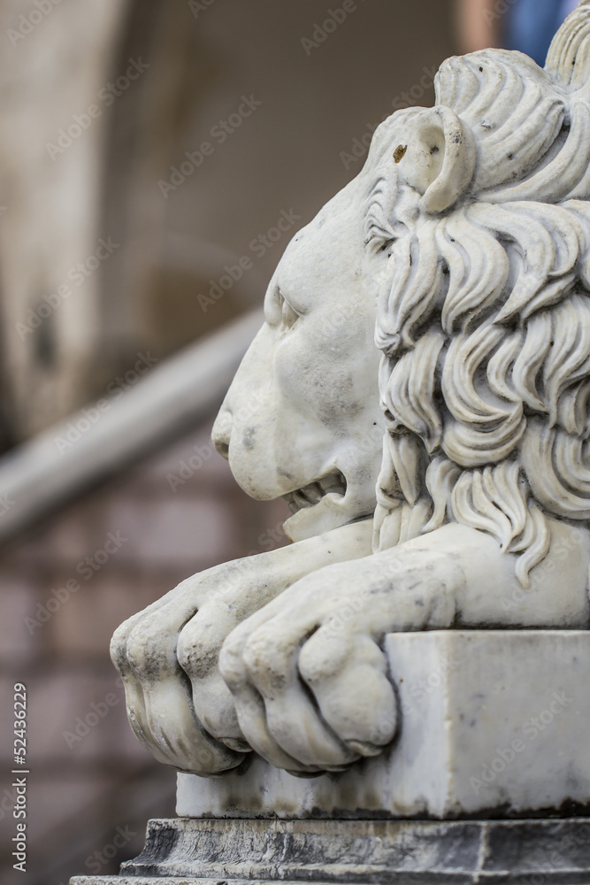 Statua di un Leone Statua di un Leone