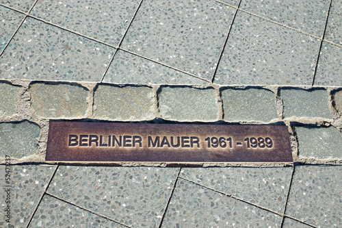 Memorial tablet for the Berlin Wall