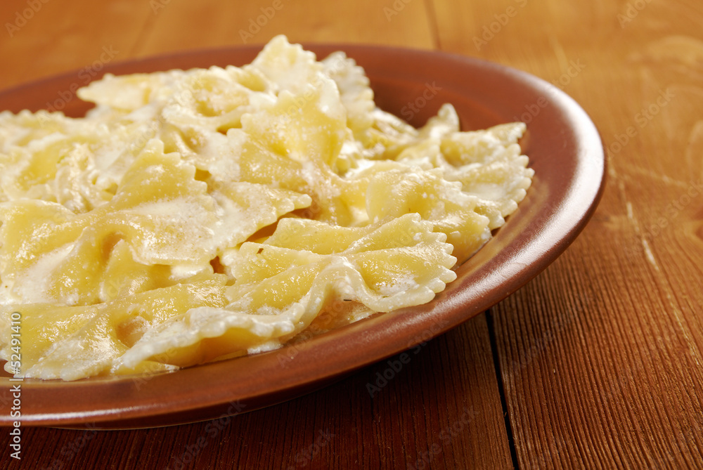 Farfalle pasta