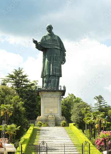 Statue 