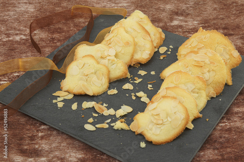 ardoise de tuiles aux amandes 2 photo