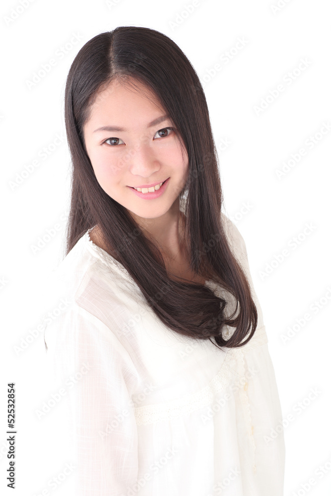 笑顔の若い女性 笑顔の若い女性