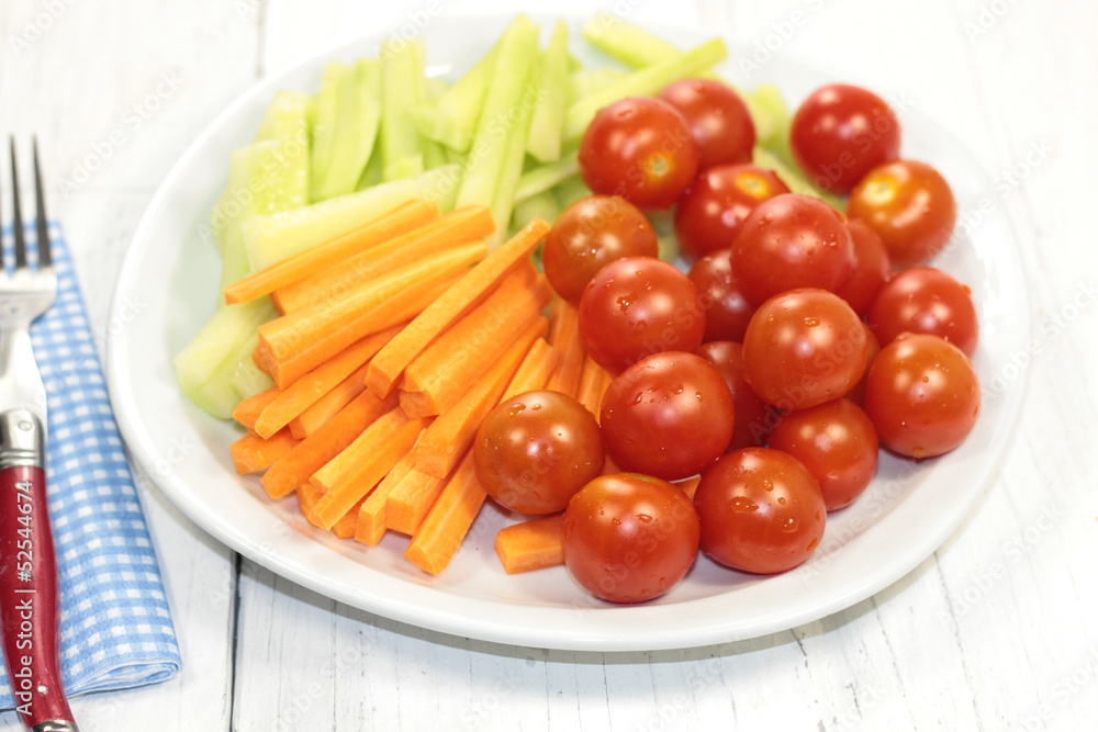 assiette de crudités assiette de crudités