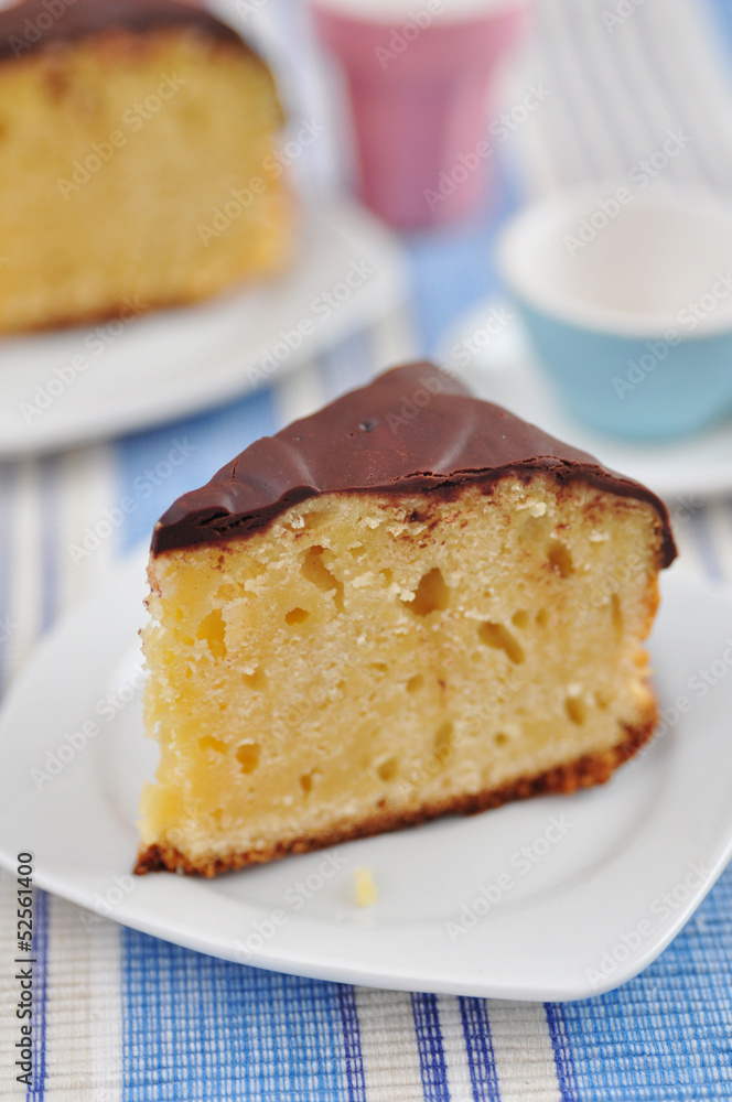 Vanillekuchen mit Schokoladenglasur Vanillekuchen mit Schokoladenglasur