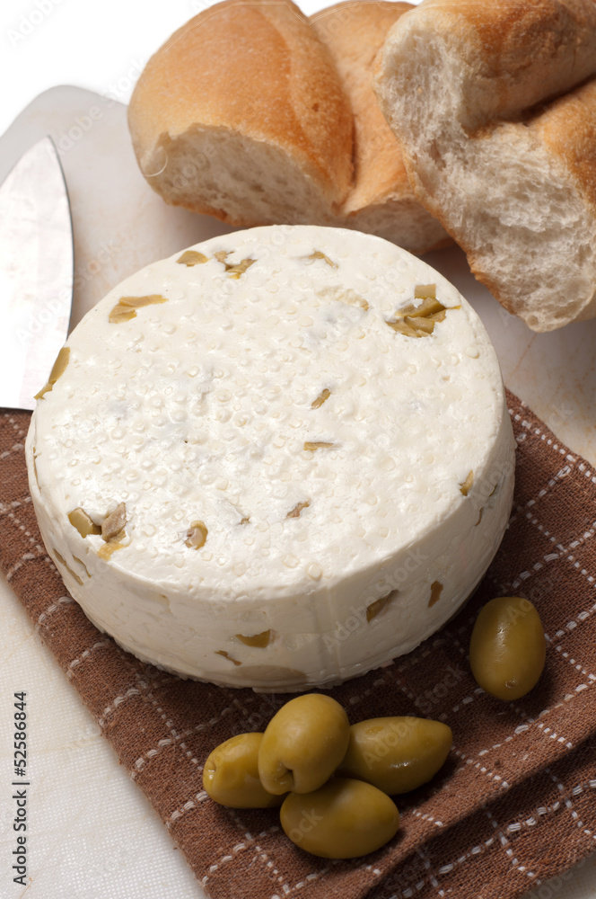 caciotta con olive caciotta con olive