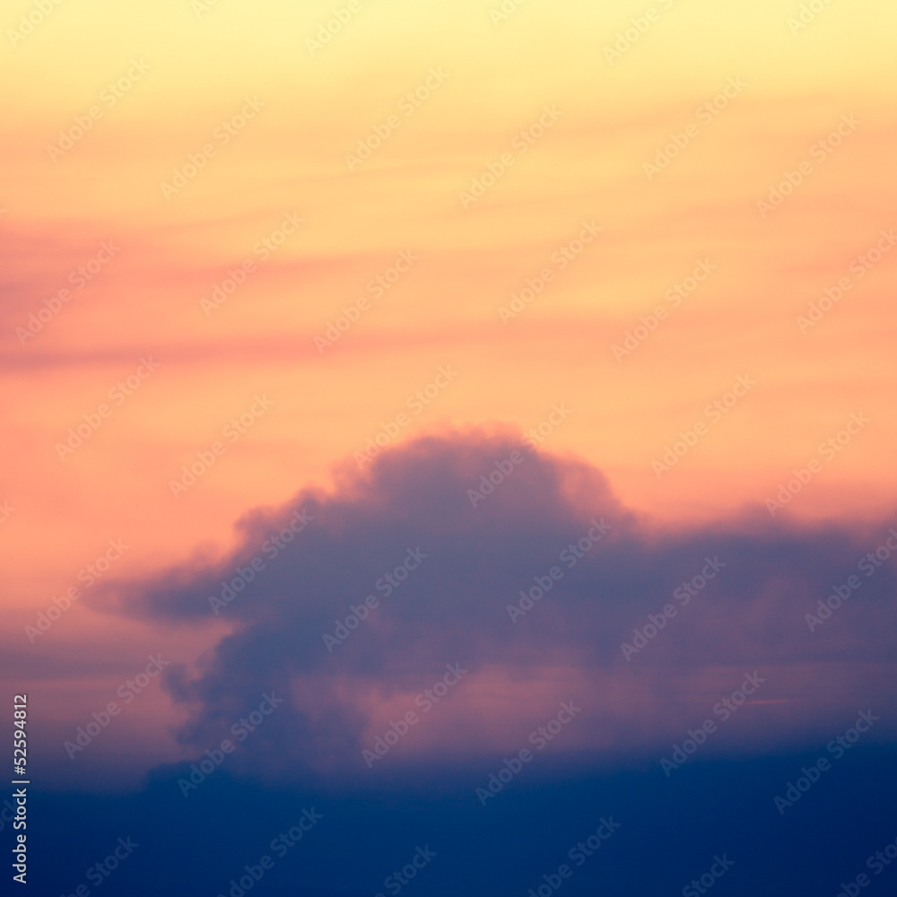 Grunge cloud background