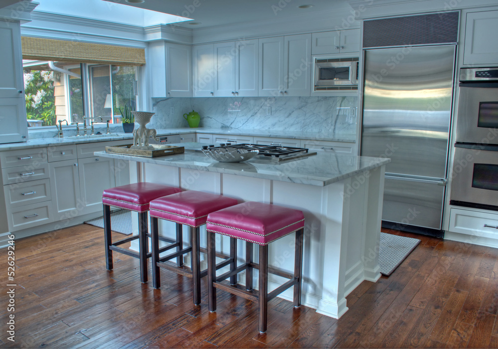 Beautiful White Modern Kitchen Beautiful White Modern Kitchen