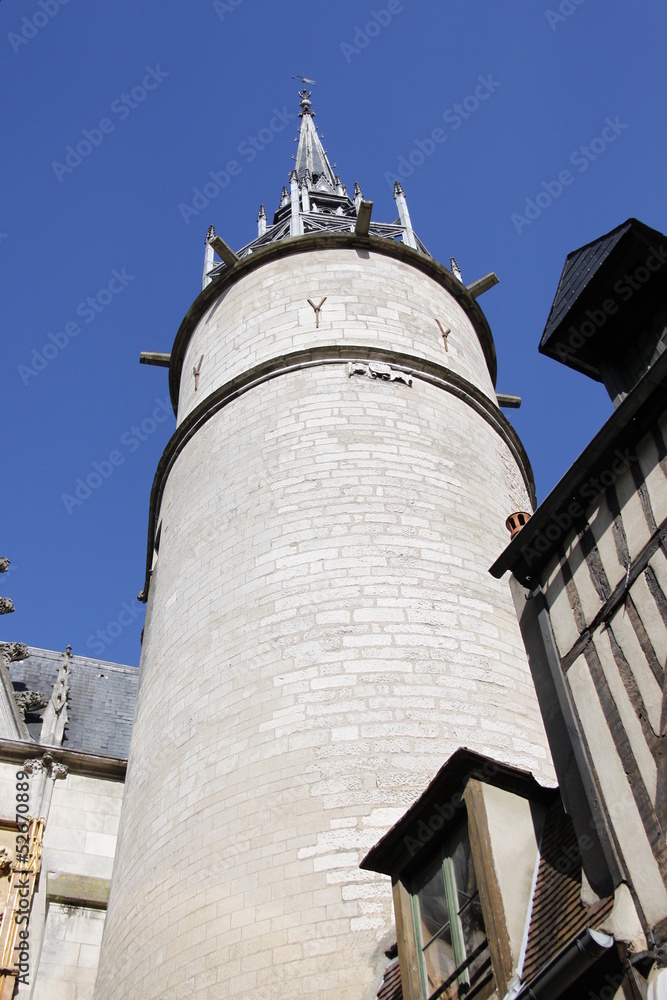 Tour de l'horloge à Auxerre, Bourgogne