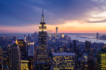 Fototapete Manhattan Wolkenkratzer New Yorks bei Tag  © Mihai Simonia