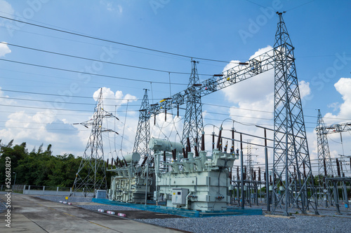 High voltage transformer