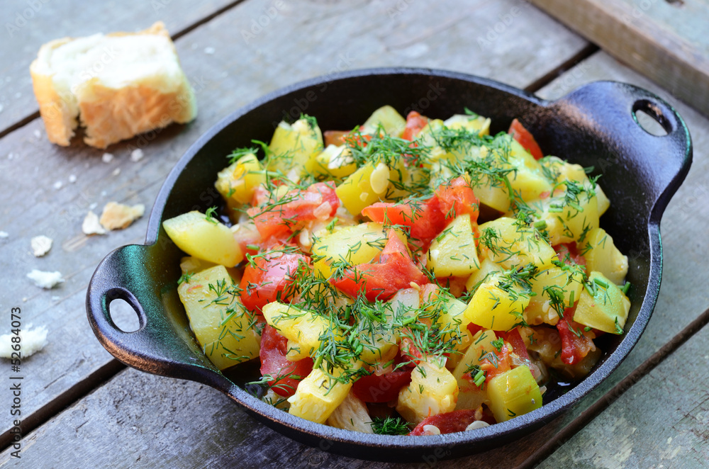 Homemade zucchini and tomato ragout