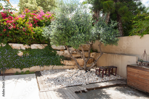 Foto Beauatiful classical Mediterranean garden