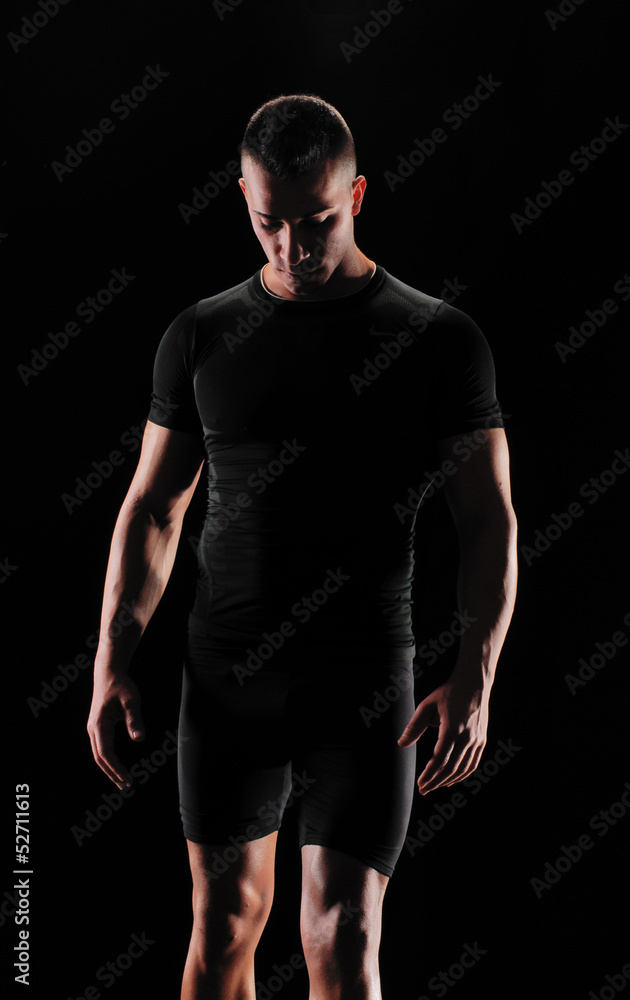 Retrato de un hombre fuerte y atlético. Retrato de un hombre fuerte y atlético.