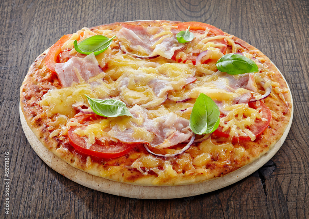 Pizza with bacon and tomato Pizza with bacon and tomato