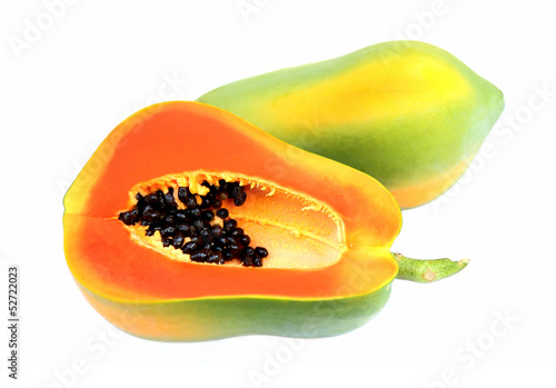 The papaya matures and delicious.