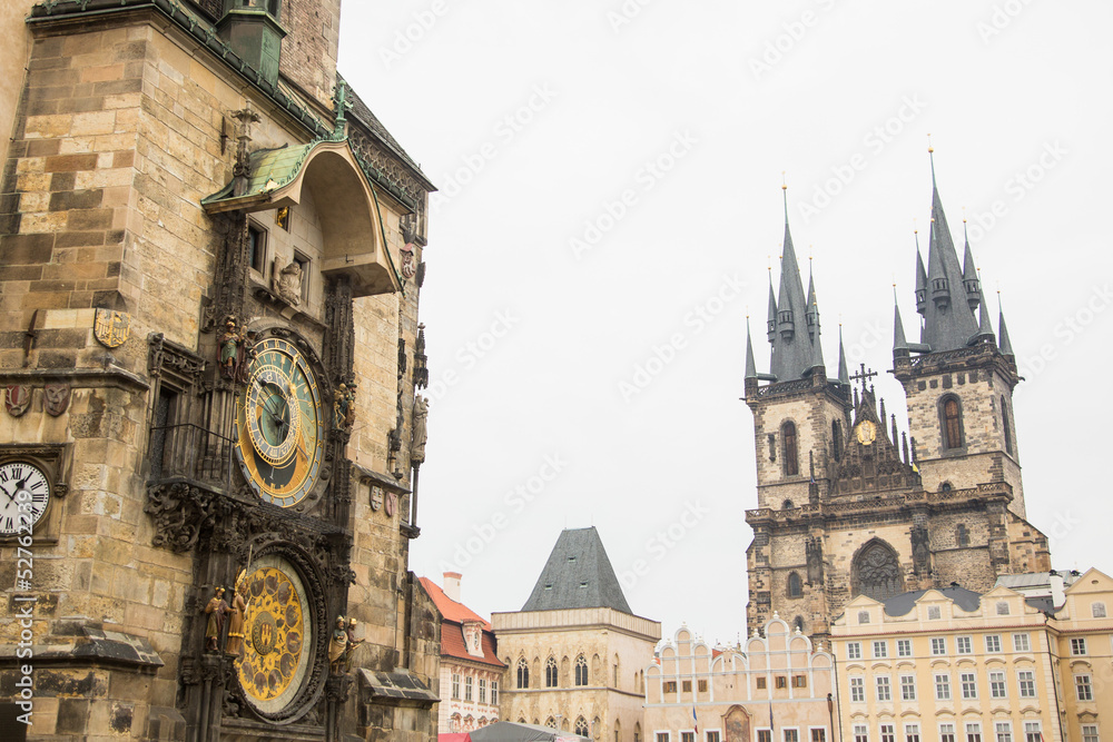 Obraz premium Atronomical Clock and Our Lady Before Tyn Church in Prague