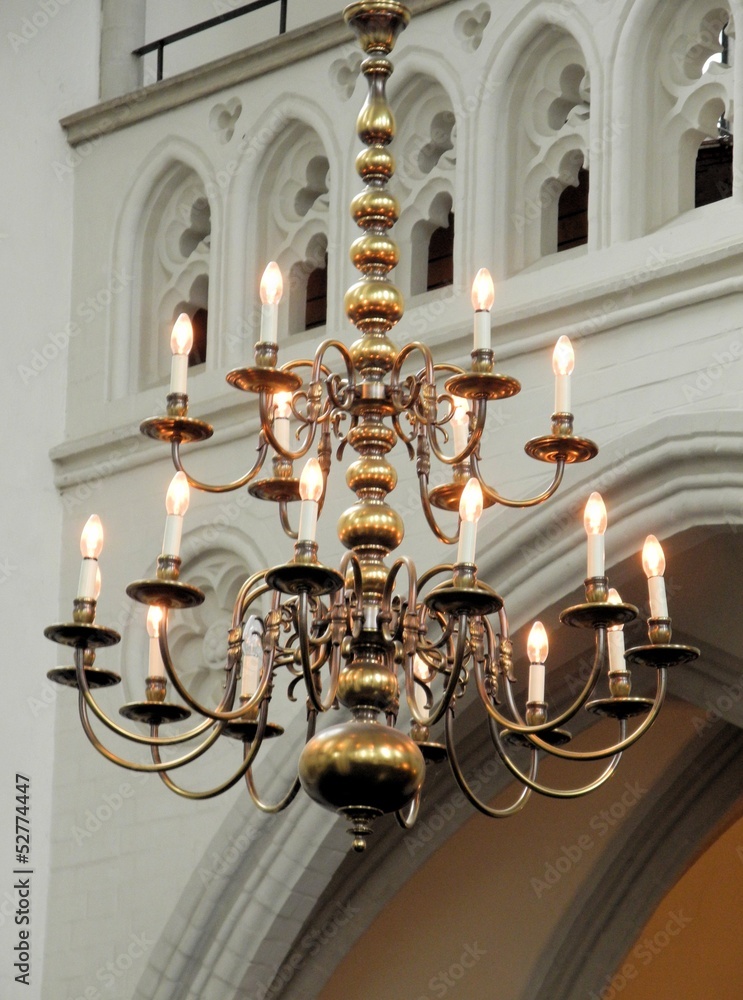 alter Kronleuchter alter Kronleuchter