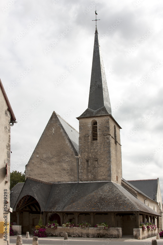Valle Loira - chiesa di paese