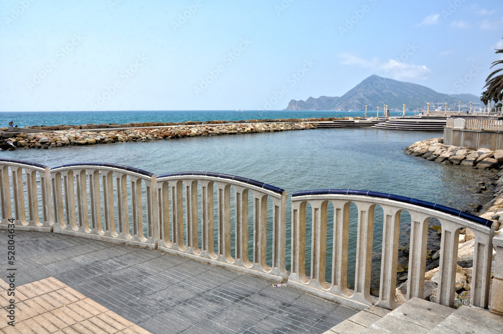 Obraz premium Altea, paseo junto al Mediterraneo, vacaciones en España