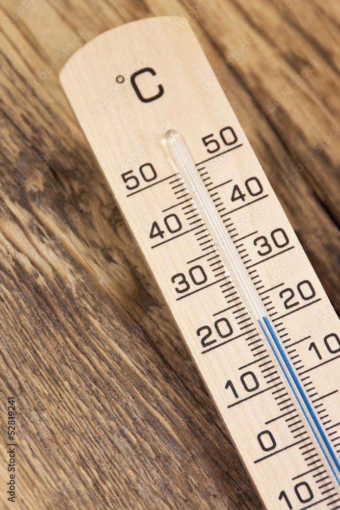 Thermometer - 21 Grad - Raumtemperatur Stock Photo | Adobe Stock