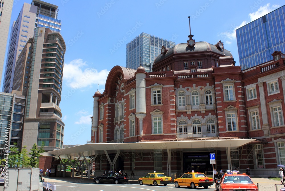 Fototapeta premium 東京駅丸の内北口