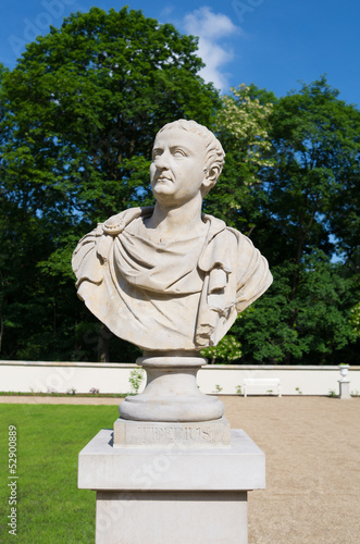 фотографія Tiberius statue