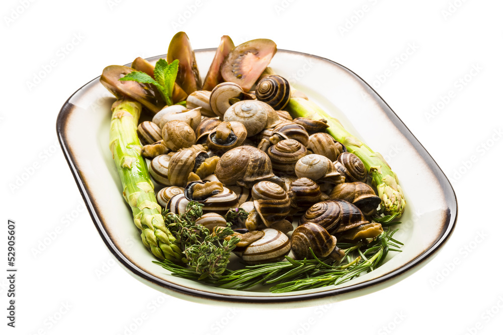 Escargot with asparagus, rosemary, thymus and tomato Escargot with asparagus, rosemary, thymus and tomato