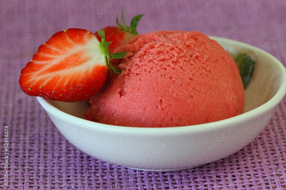 Strawberry sorbet and fresh strawberry Strawberry sorbet and fresh strawberry